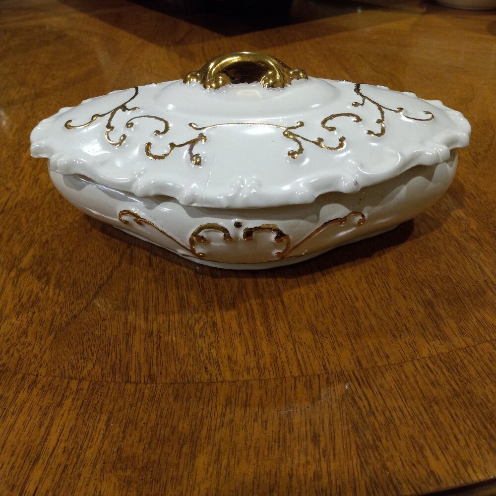 Vintage Oval White Gold Covered Bowl Lidded Candy Trinket Dish Ceramic Pottery